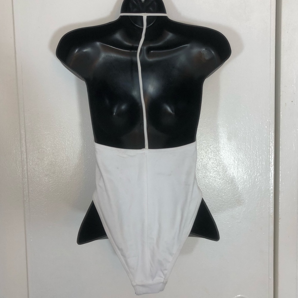 White One-piece swimsuit - Picture 3 of 5